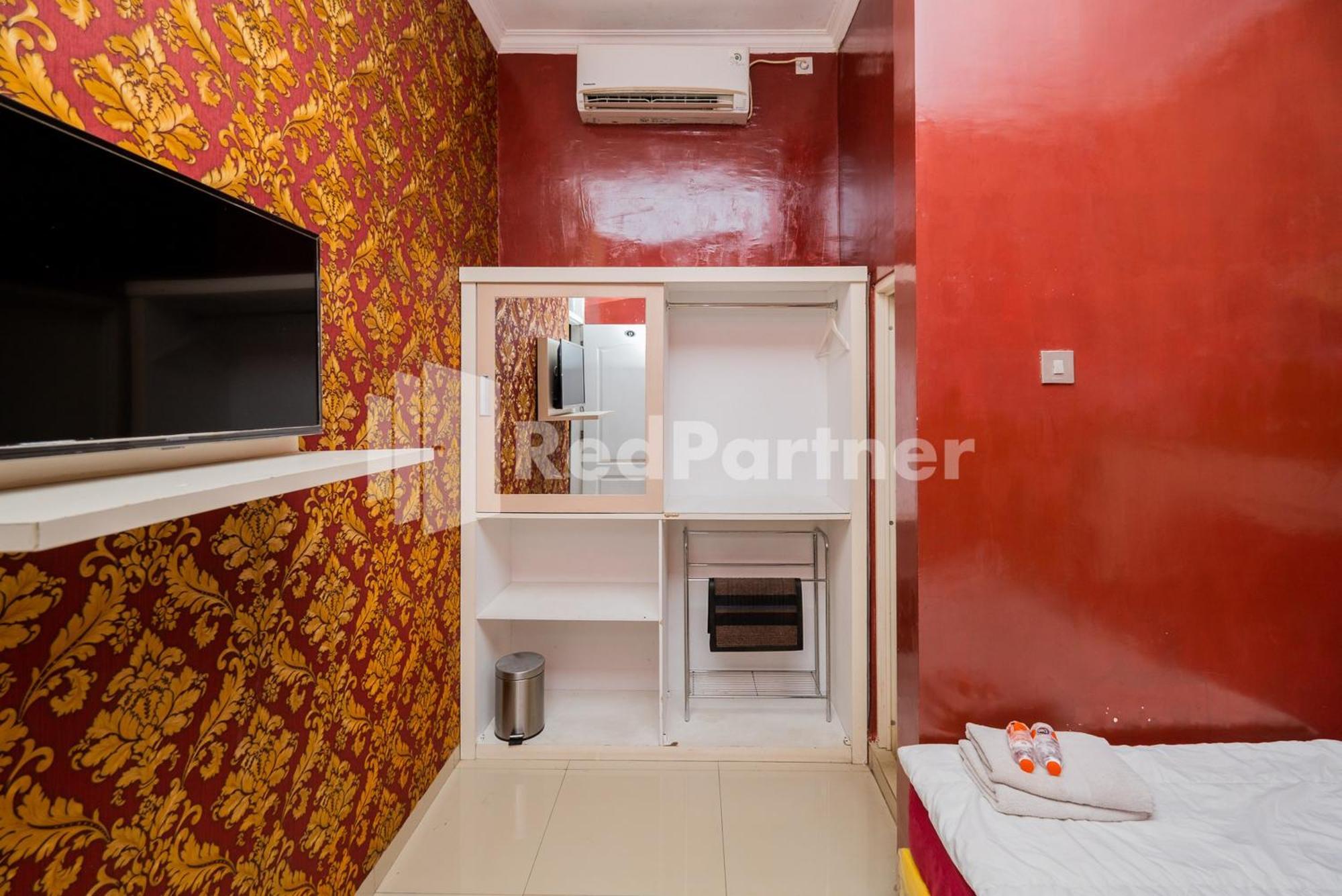 מלון Omah Kalimosodo Mitra Reddoorz Near Stasiun Malang Kota Baru מראה חיצוני תמונה