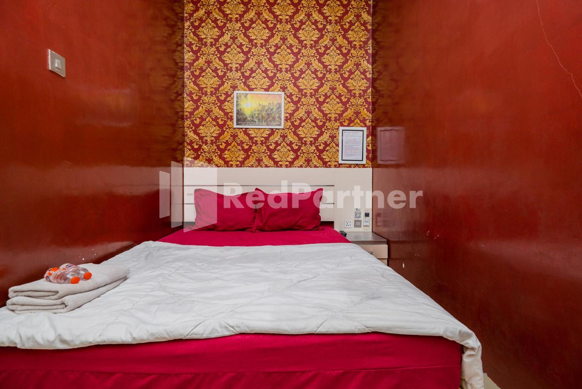 מלון Omah Kalimosodo Mitra Reddoorz Near Stasiun Malang Kota Baru מראה חיצוני תמונה